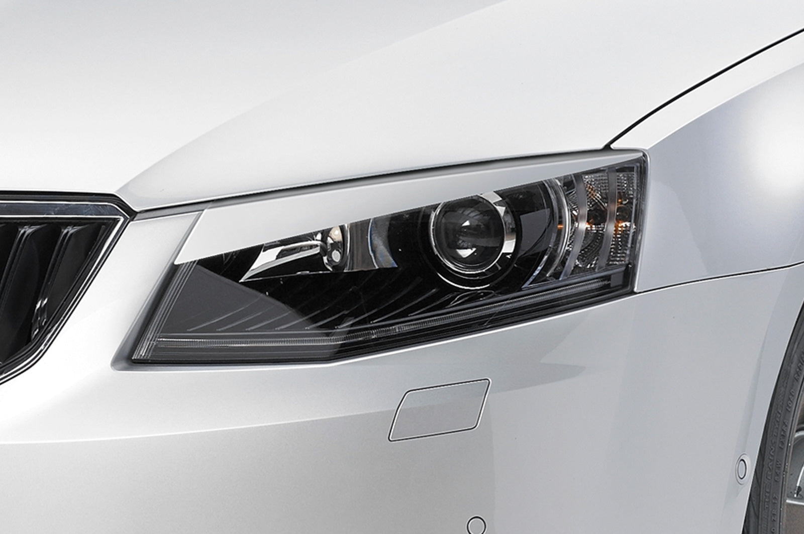 Capace faruri pentru Skoda Octavia 3 Tip 5E SB197