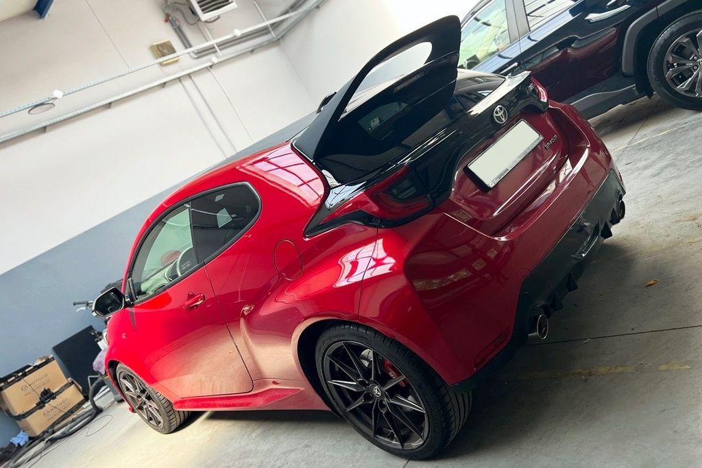 Eleron luneta portbagaj TOYOTA YARIS GR din 2020+ TFB TUNING