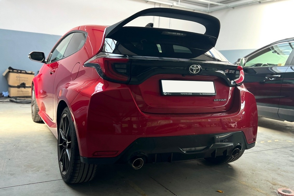Eleron luneta portbagaj TOYOTA YARIS GR din 2020+ TFB TUNING