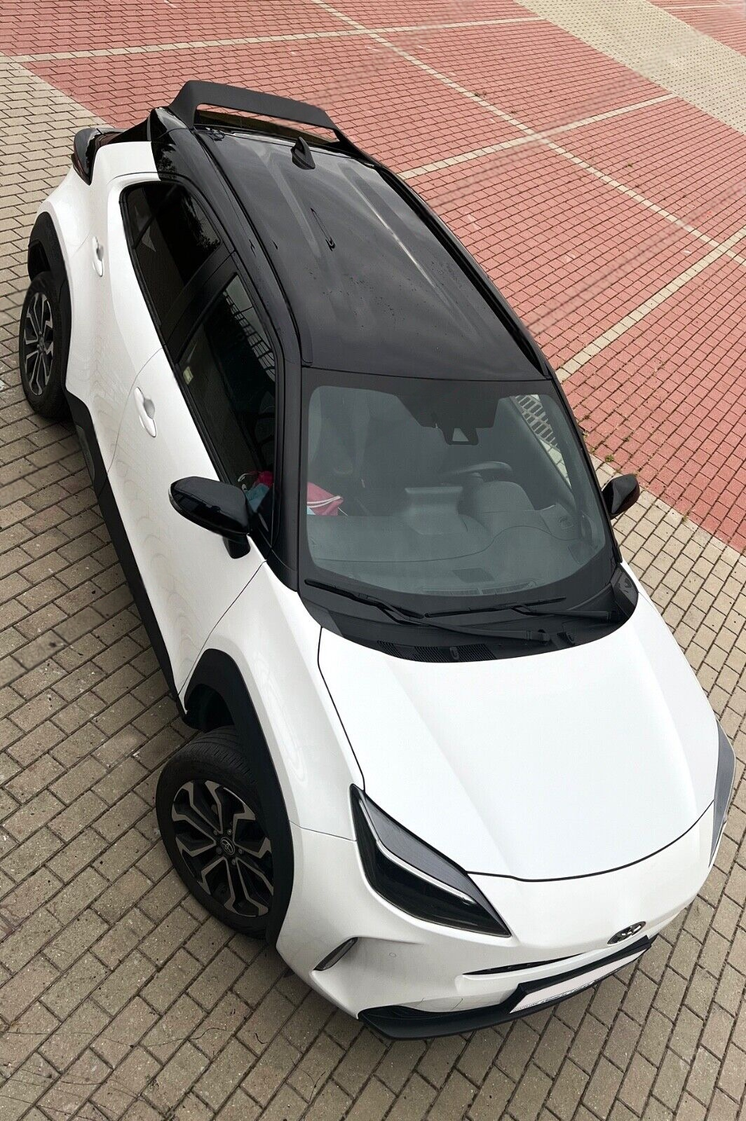 Eleron luneta portbagaj TOYOTA YARIS CROSS SPORT TFB TUNING